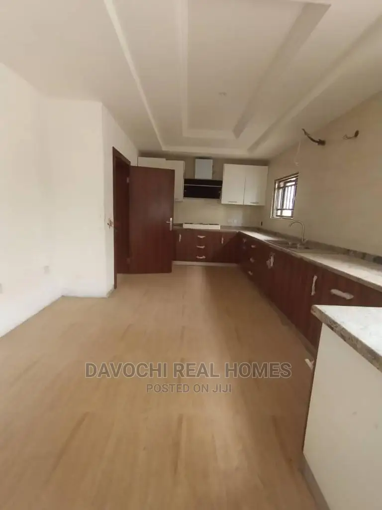 4bdrm Duplex in Ikota Estate, Lekki for rent in Lekki