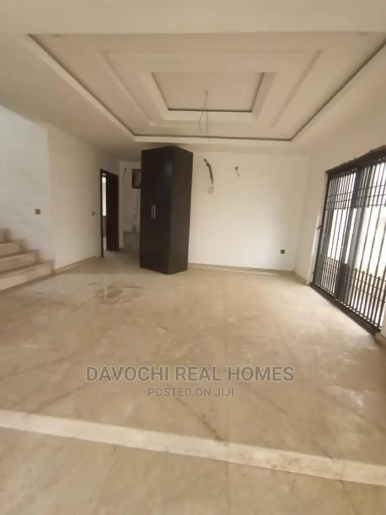 4bdrm Duplex in Ikota Estate, Lekki for rent in Lekki