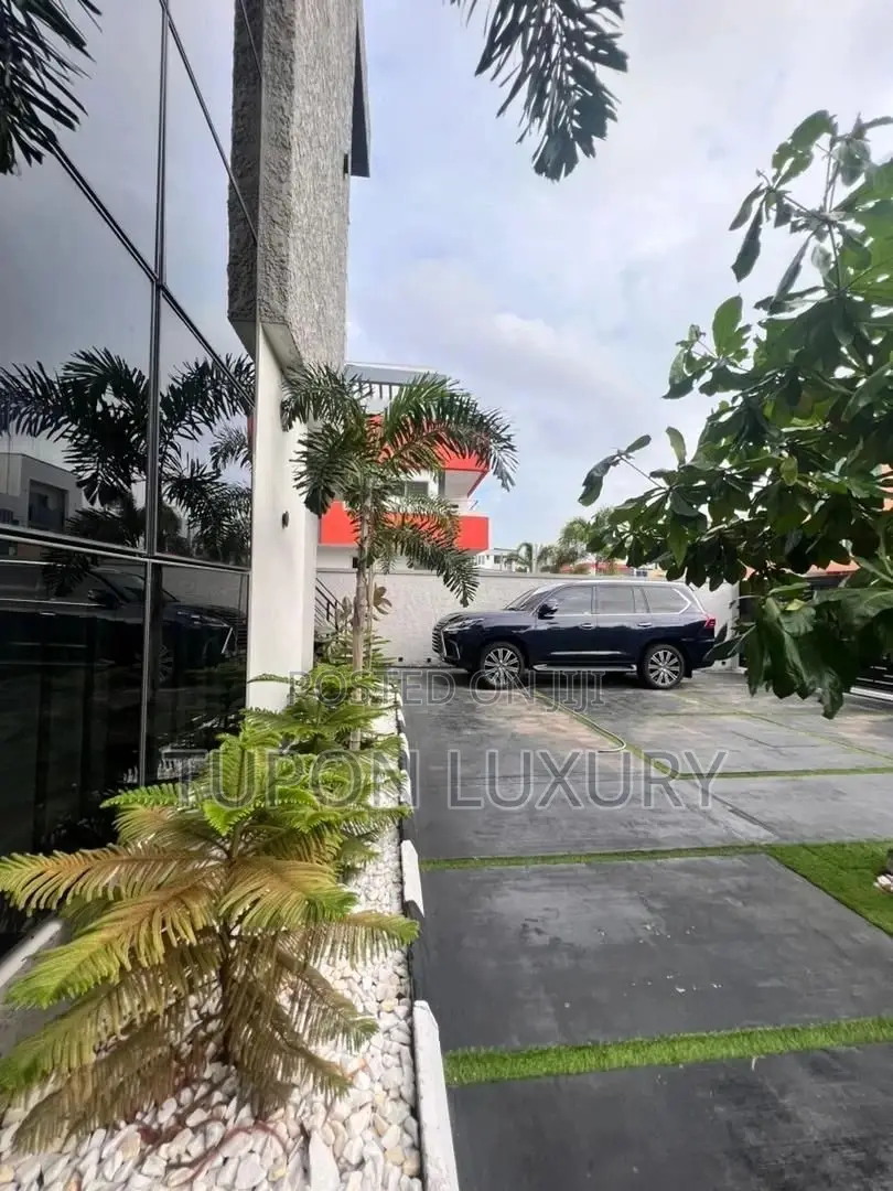 Luxury Fully Automated 4 Bedroom Detached Duplex in Lekki
