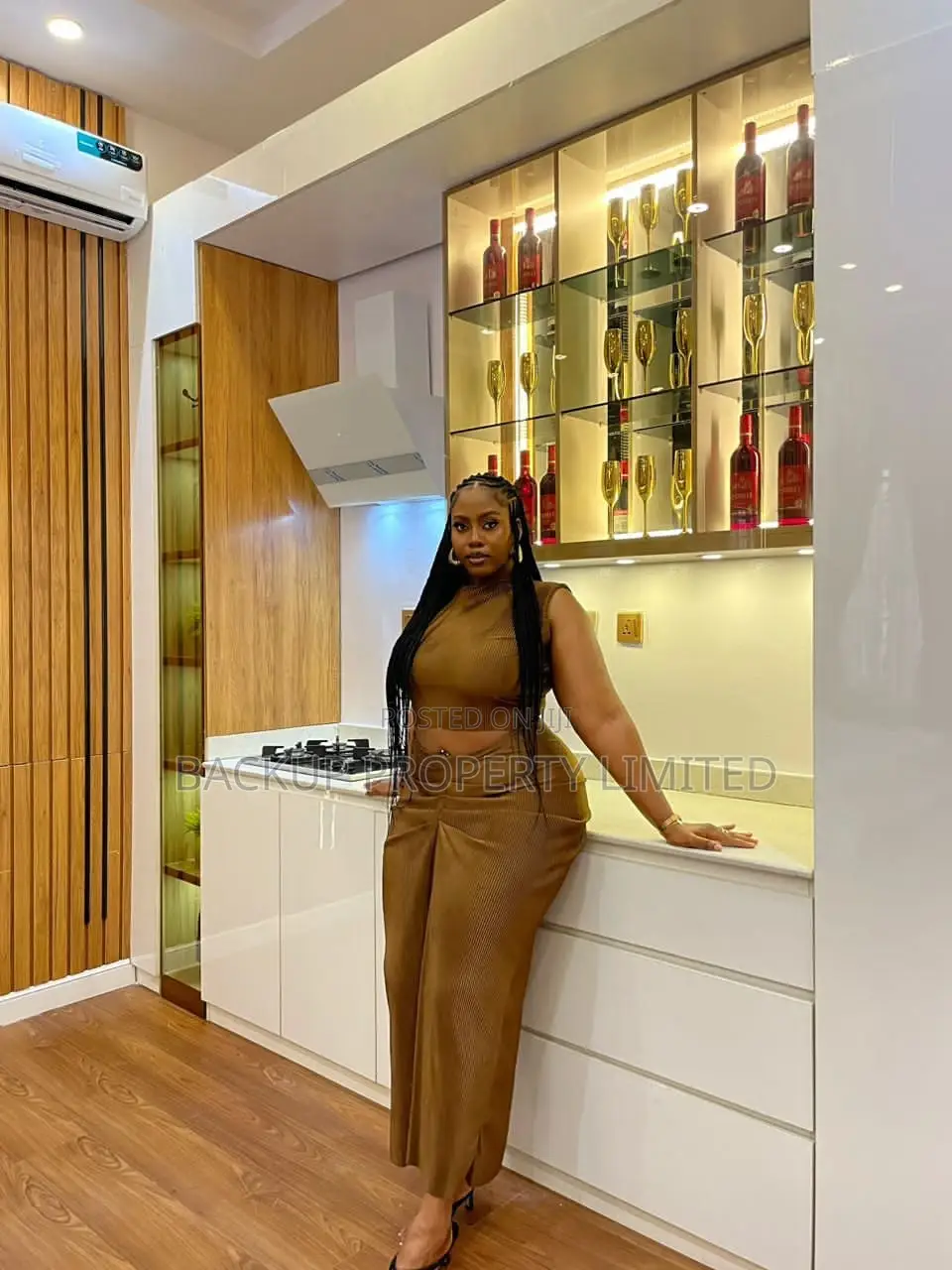 A Tastefully Furnished Studio Apartment in Lekki in Osapa london