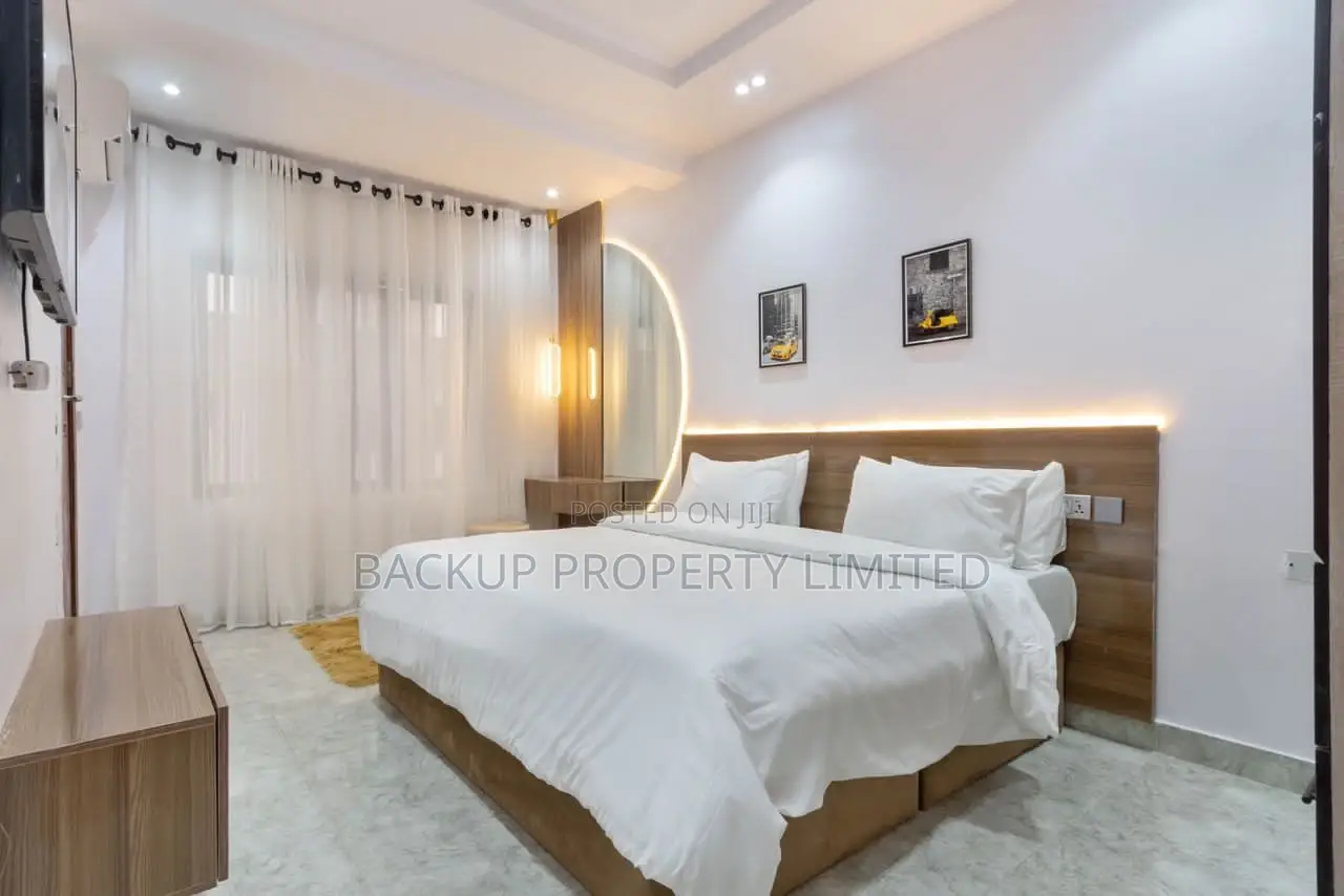 A Luxurious 1bedroom Apartment in Ikate