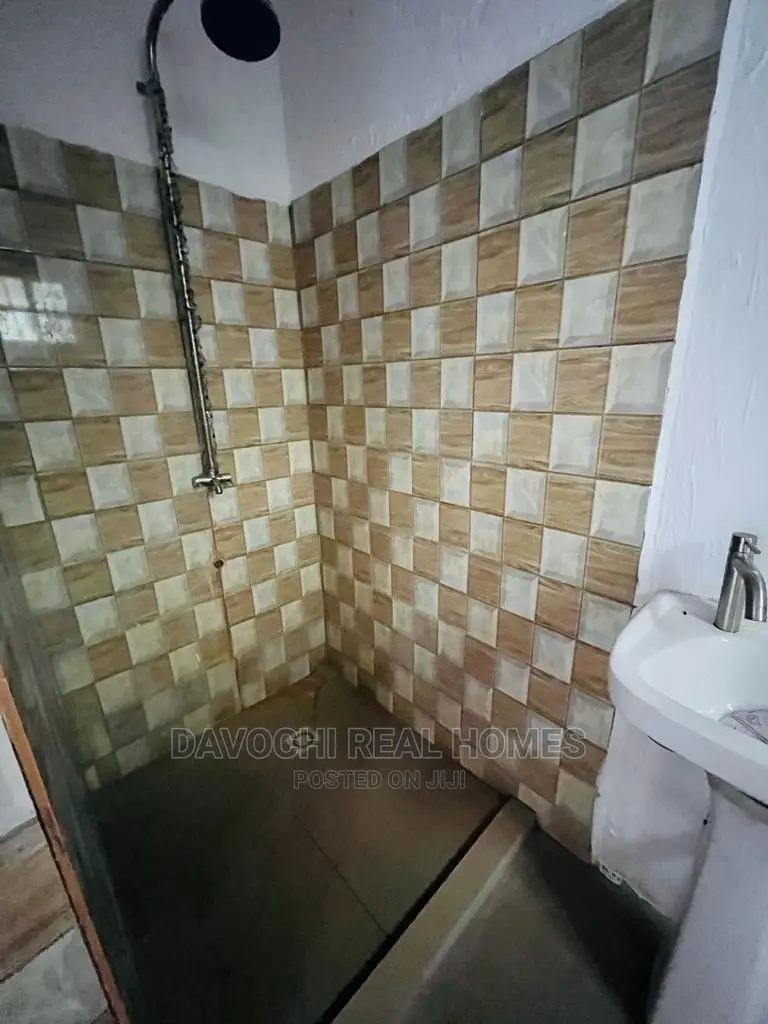 1bdrm Apartment in Ikota Lekki for rent in Lekki