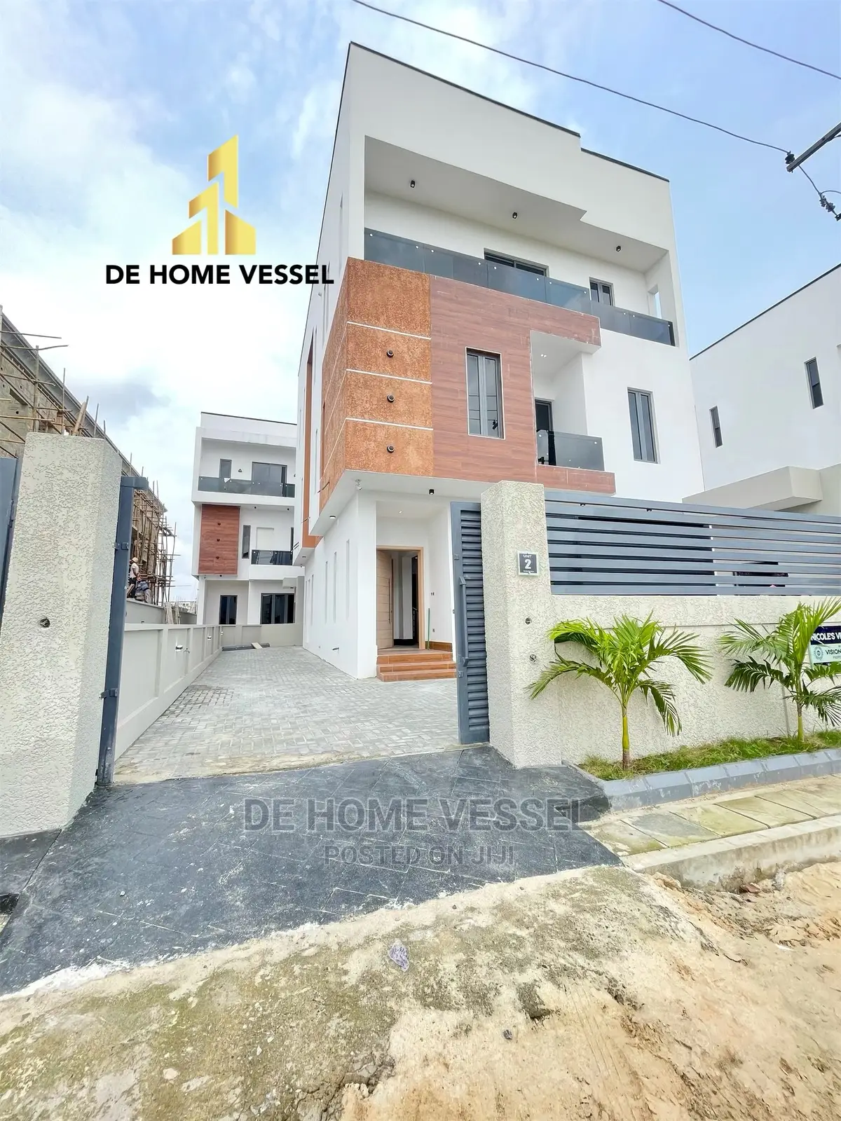 6bdrm Duplex in Ikate for sale in Ikate
