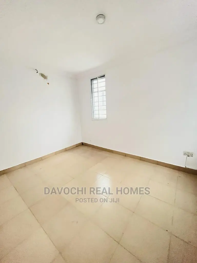 2bdrm Apartment in Ikota Villa, Lekki for rent in Lekki