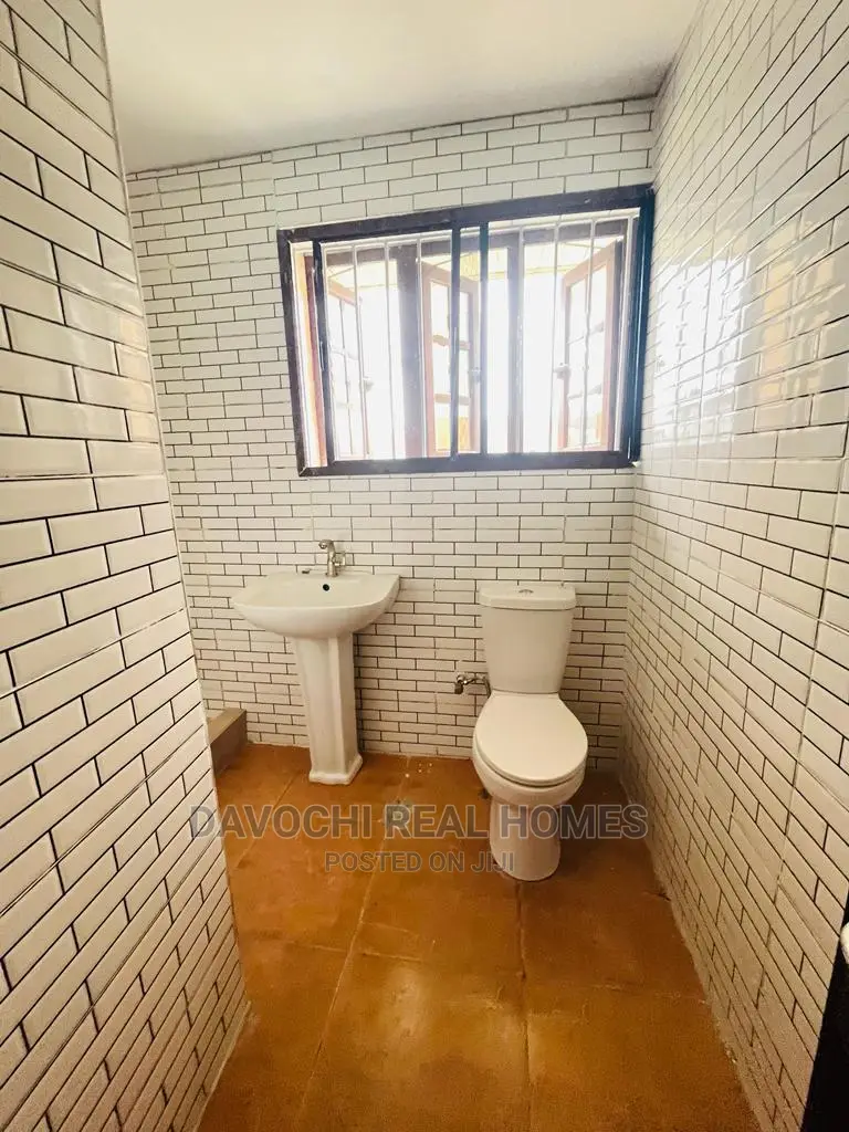 2bdrm Apartment in Lekki Phase 2 for rent in Lekki