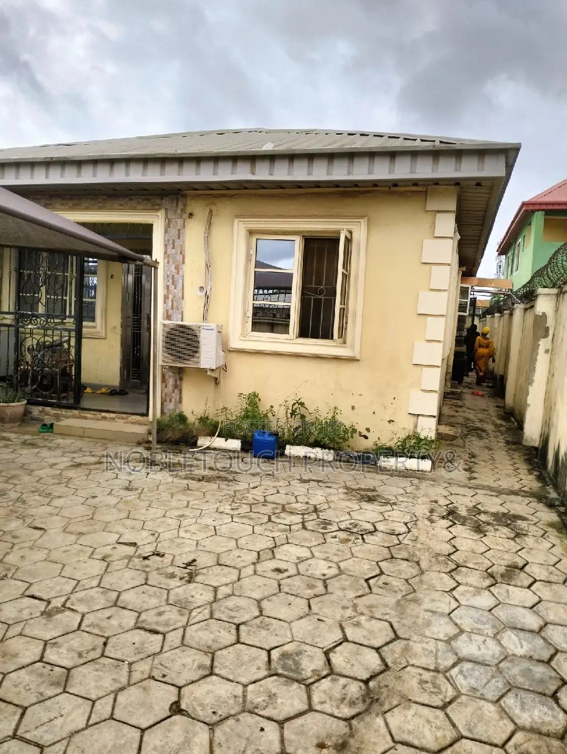 3bdrm Bungalow in Governor Road Ikotun for sale in Governors Road