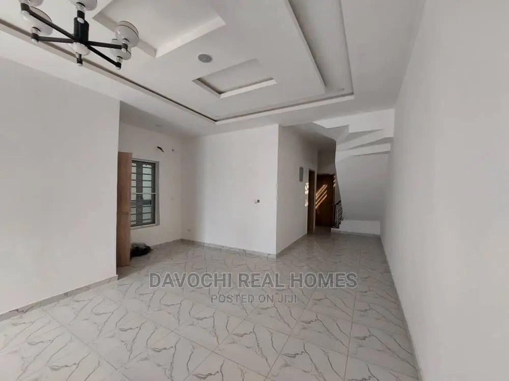 4bdrm Duplex in Chevron-Lekki for rent in Lekki