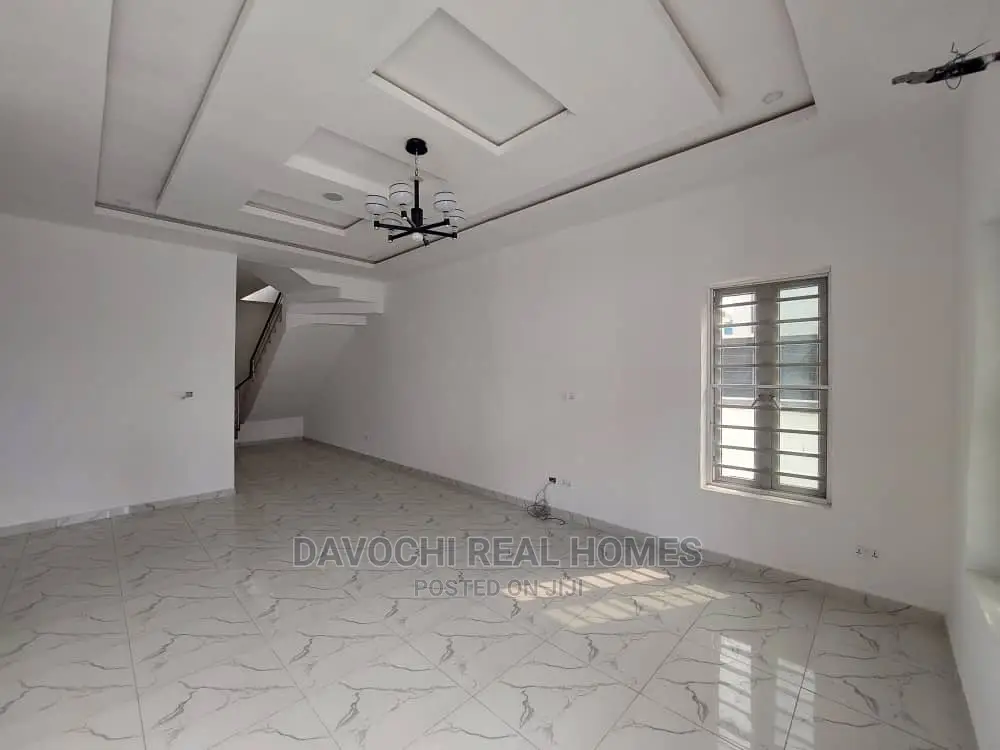 4bdrm Duplex in Chevron-Lekki for rent in Lekki