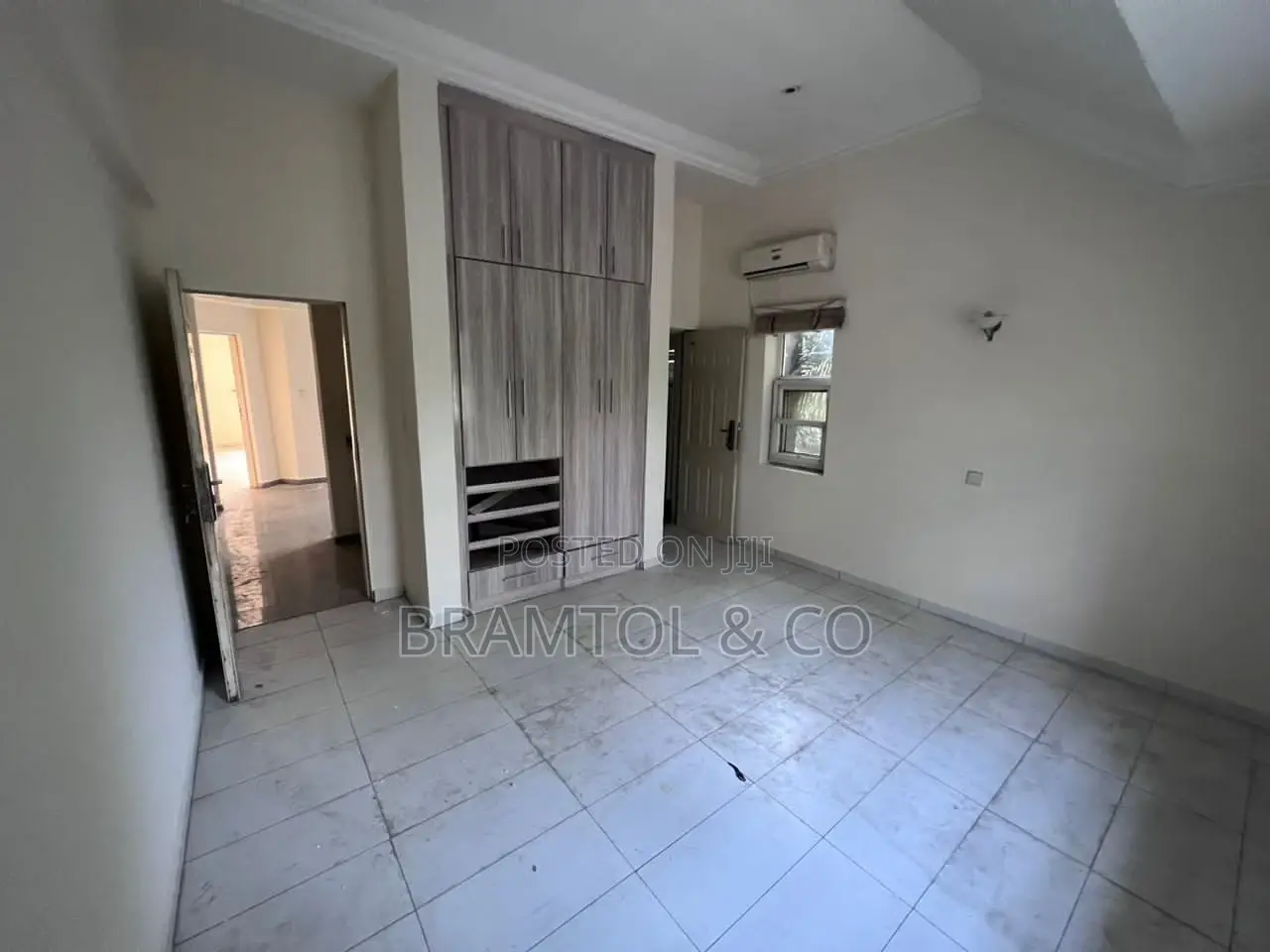 4bdrm Duplex in Utako for rent in Utako