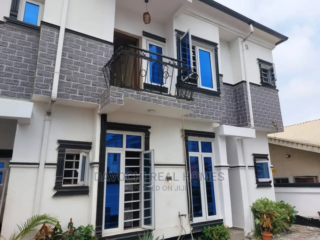 3bdrm Duplex in Mobile Road for rent in Lekki