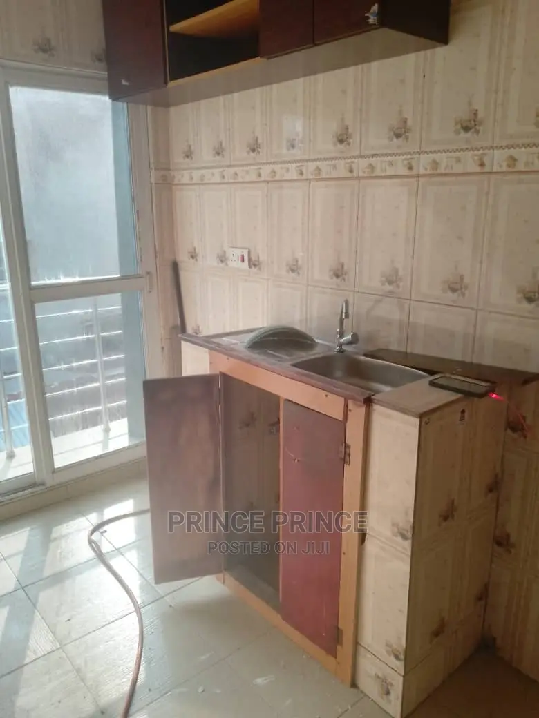 Furnished 1bdrm Block of Flats in Surulere for rent in Surulere