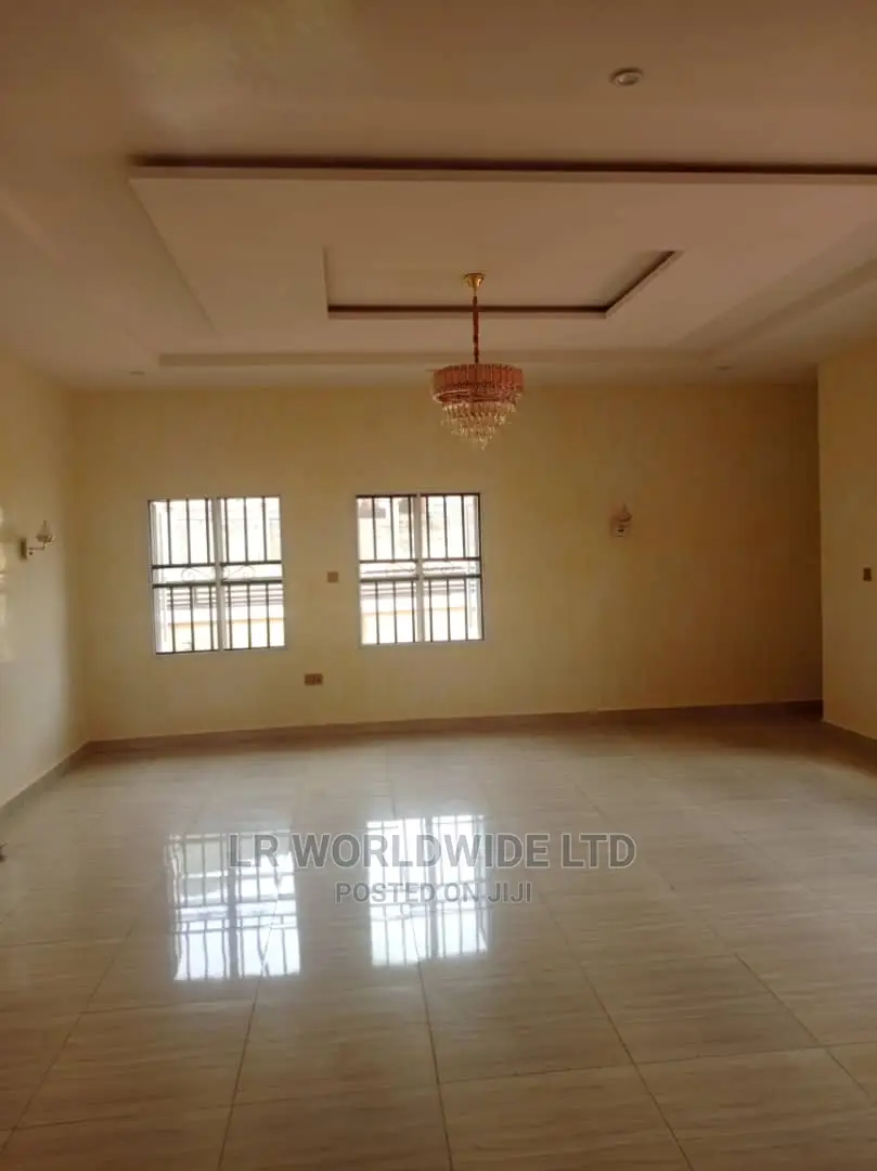 4bdrm Duplex in Riverpark, Lugbe District for sale in Lugbe District