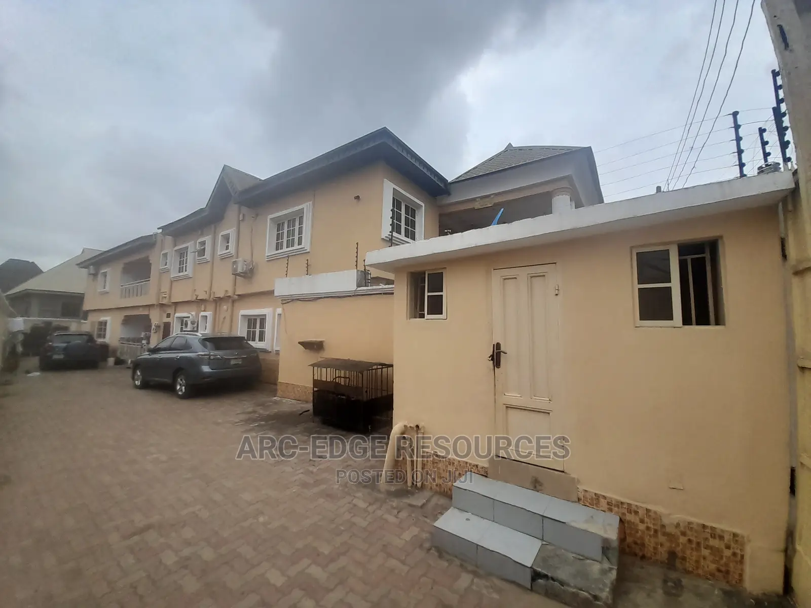4bdrm Duplex in Ago Palace for sale in Ago Palace
