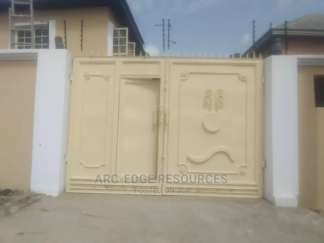 4bdrm Duplex in Ago Palace for sale in Ago Palace