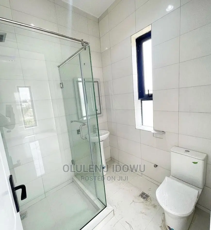 Furnished 6bdrm Duplex in Alimosho for sale in Alimosho