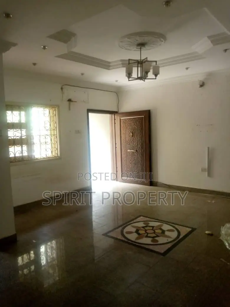 3bdrm Apartment in Magodo Phase 2 for rent in Magodo