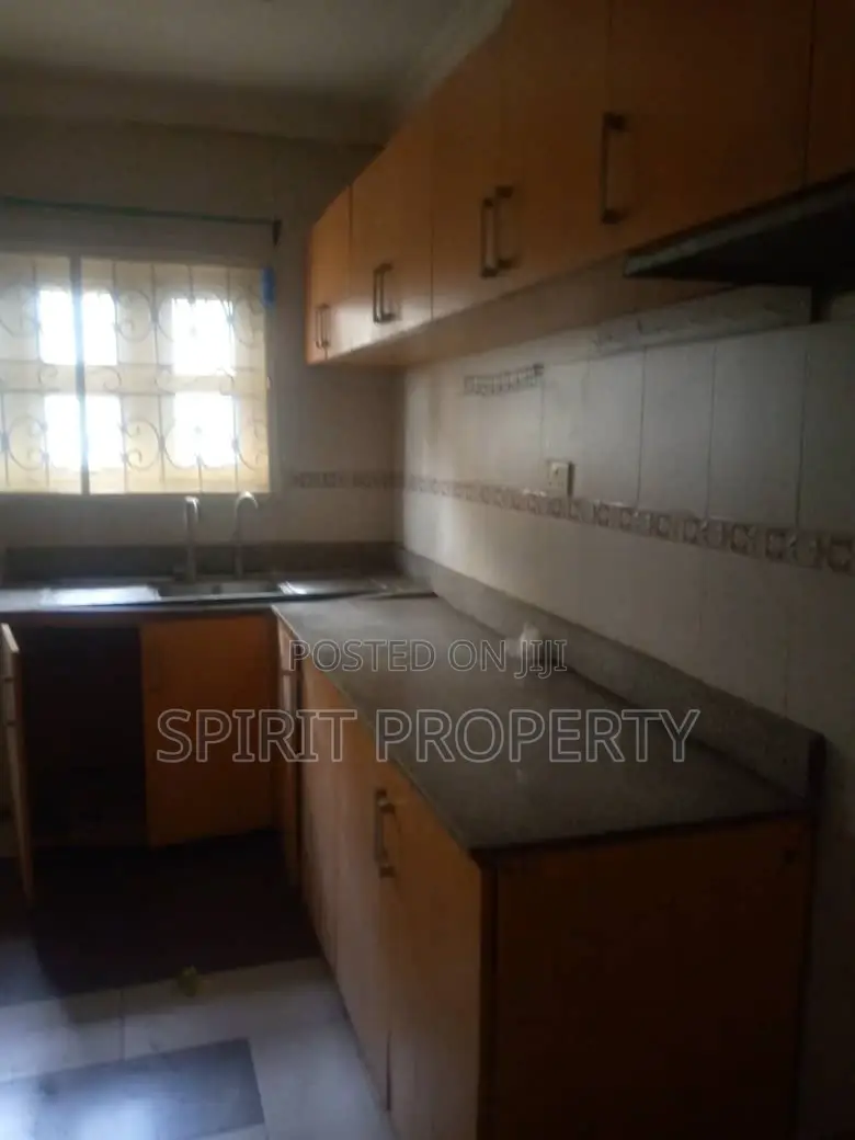 3bdrm Apartment in Magodo Phase 2 for rent in Magodo