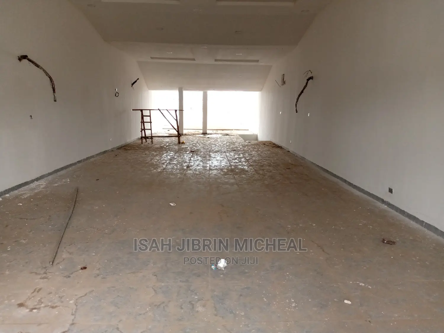 Warehouse for Rent in Decidei Building Materials Market. in Kubwa