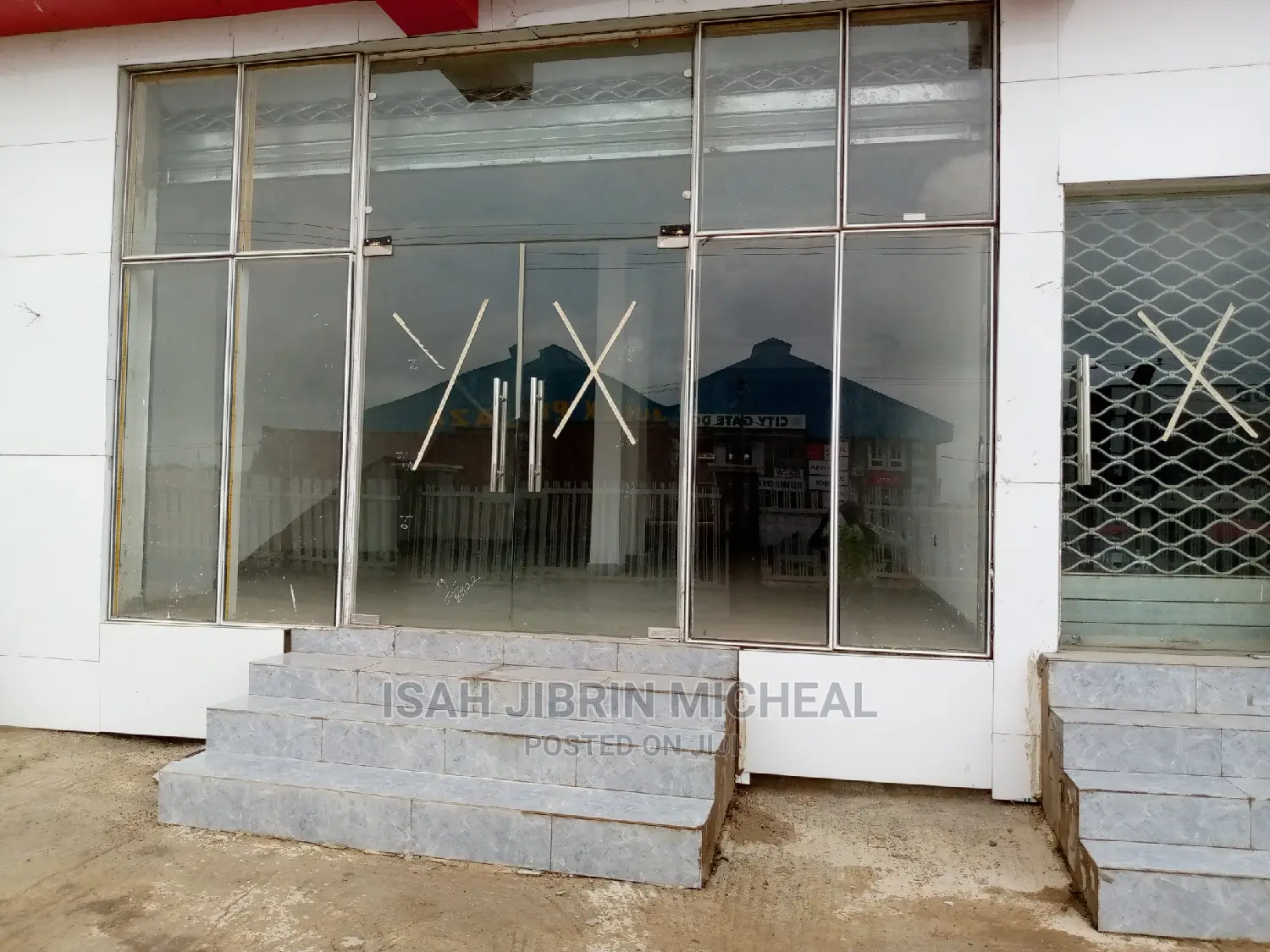 Warehouse for Rent in Decidei Building Materials Market. in Kubwa
