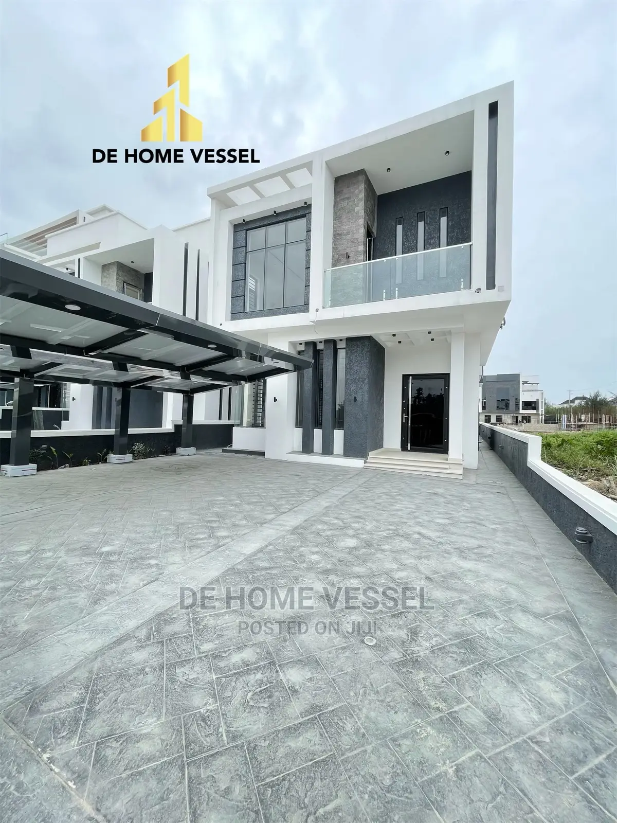 5bdrm Duplex in Ikota for sale in Ikota