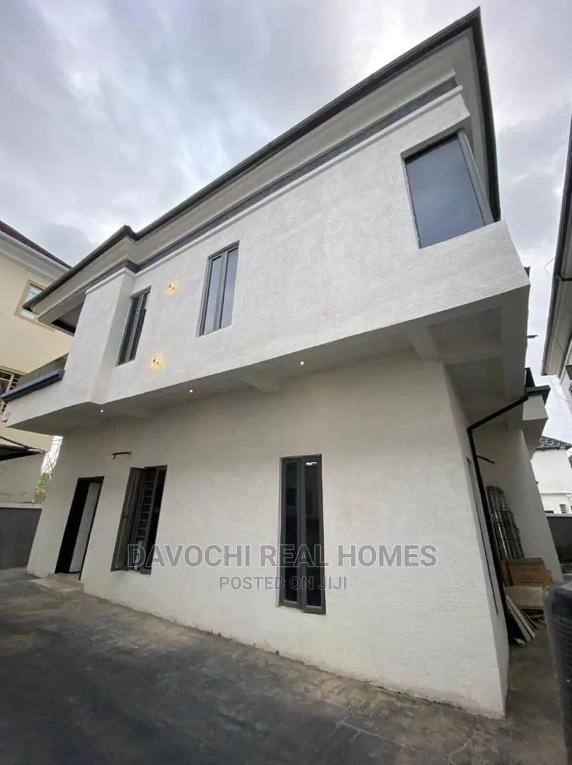 5bdrm Duplex in Chevron Drive, Lekki for sale in Lekki