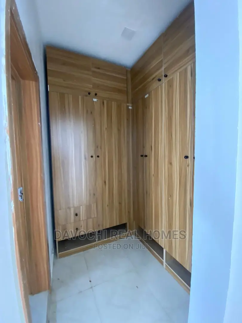 4bdrm Duplex in Ologolo Estate, Lekki for sale in Lekki