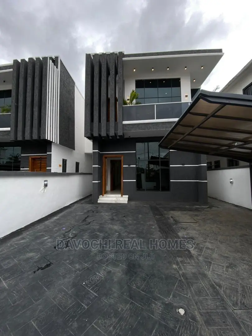 5bdrm Duplex in Osapa London, Lekki for sale in Lekki