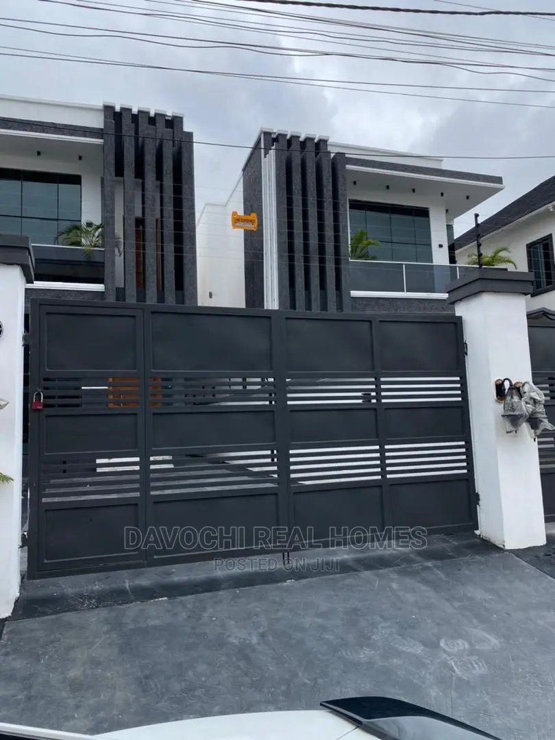 5bdrm Duplex in Osapa London, Lekki for sale in Lekki