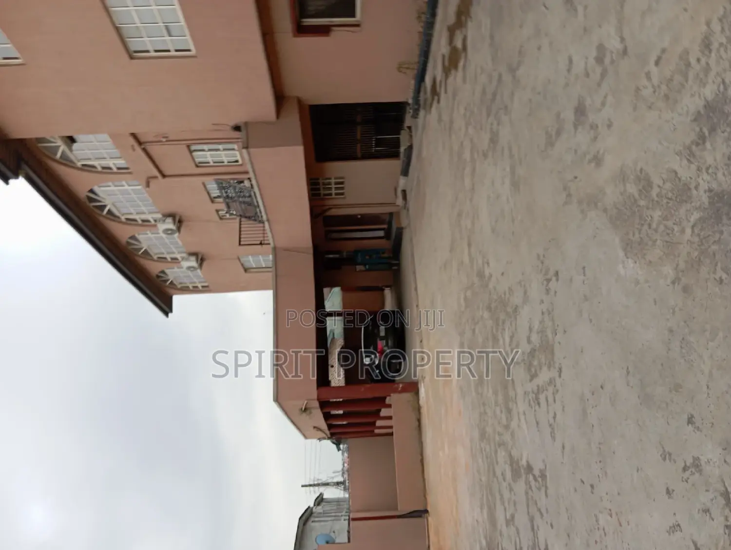 3bdrm Apartment in Mangoro Shangisha, Magodo for rent in Magodo