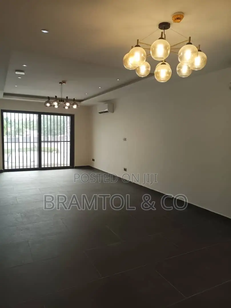 3bdrm Townhouse / Terrace in Plus Bq, Maitama for rent in Maitama