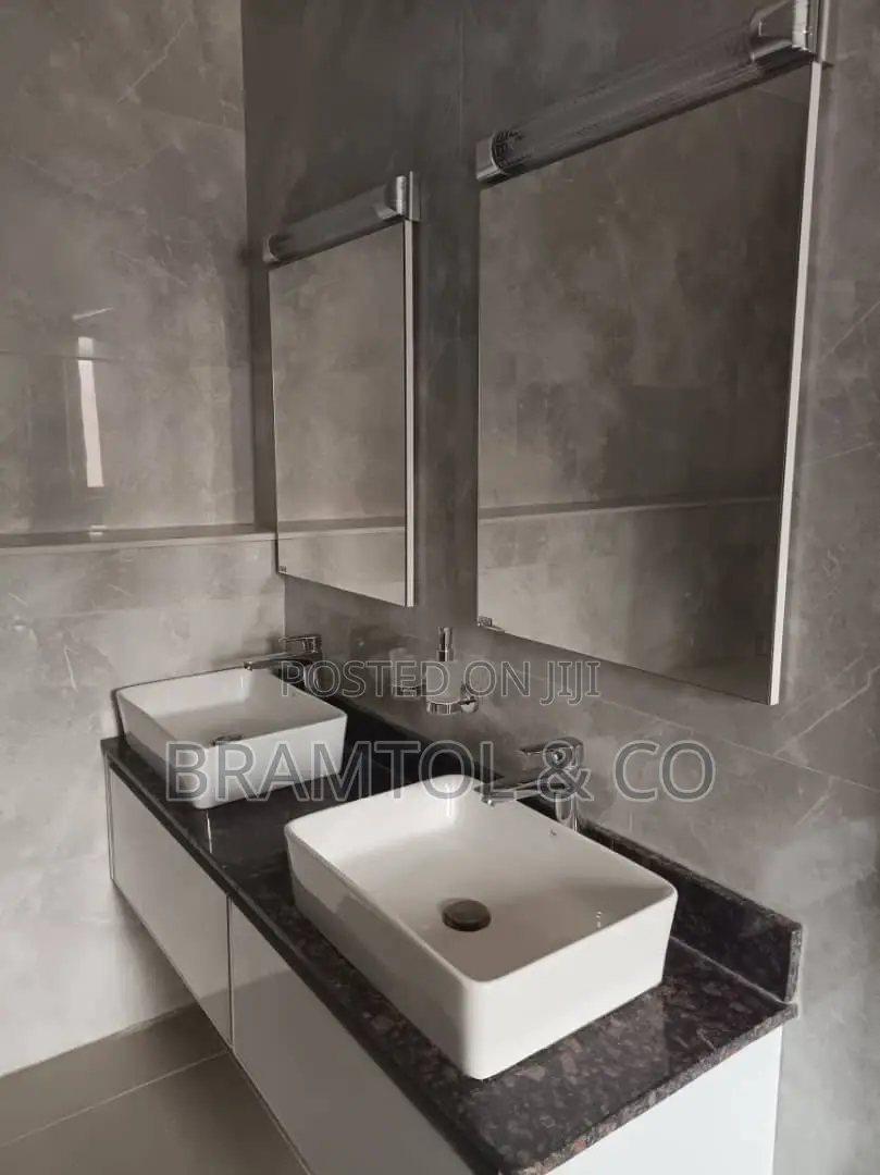 3bdrm Townhouse / Terrace in Plus Bq, Maitama for rent in Maitama