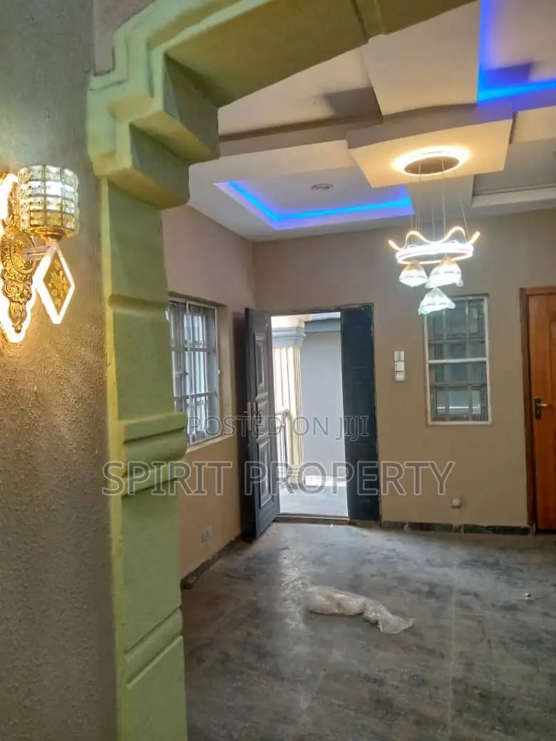 2bdrm Apartment in Shangisha, Magodo for rent in Magodo