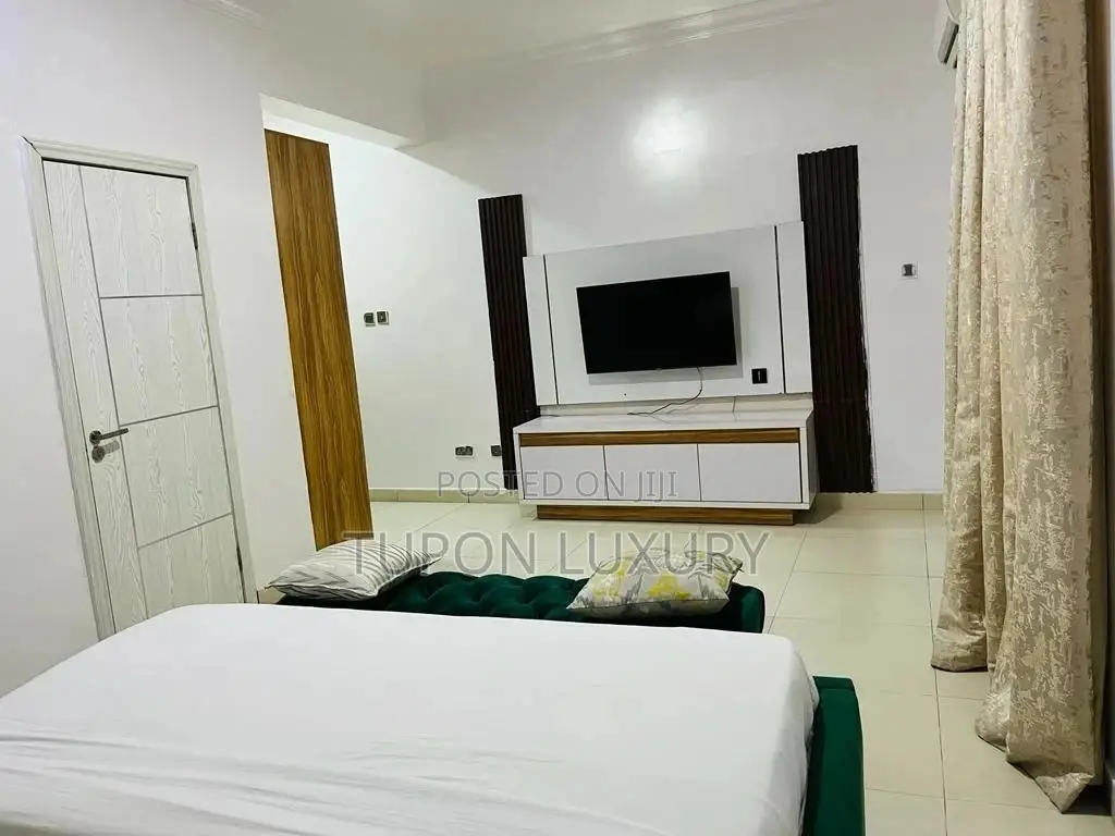3bed Ikate With Snooker Board and Standard Gym in Lekki Phase 1