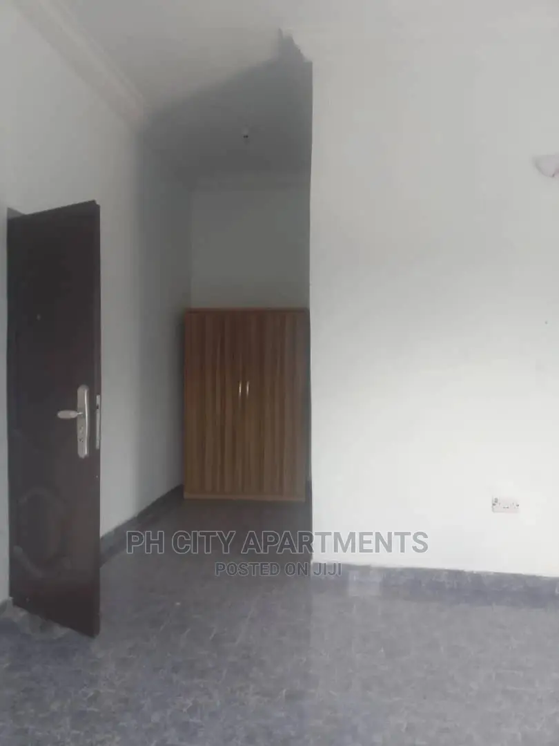 3bdrm Block of Flats in Cedarwood Estate, Port-Harcourt for rent in Port-Harcourt