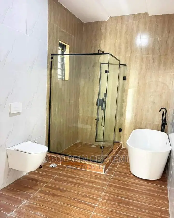 Furnished 5bdrm Duplex in Orchid Lekki for sale in Lekki Phase 1