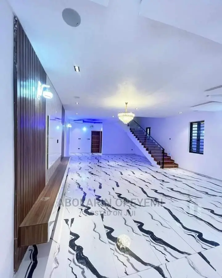 Furnished 5bdrm Duplex in Orchid Lekki for sale in Lekki Phase 1