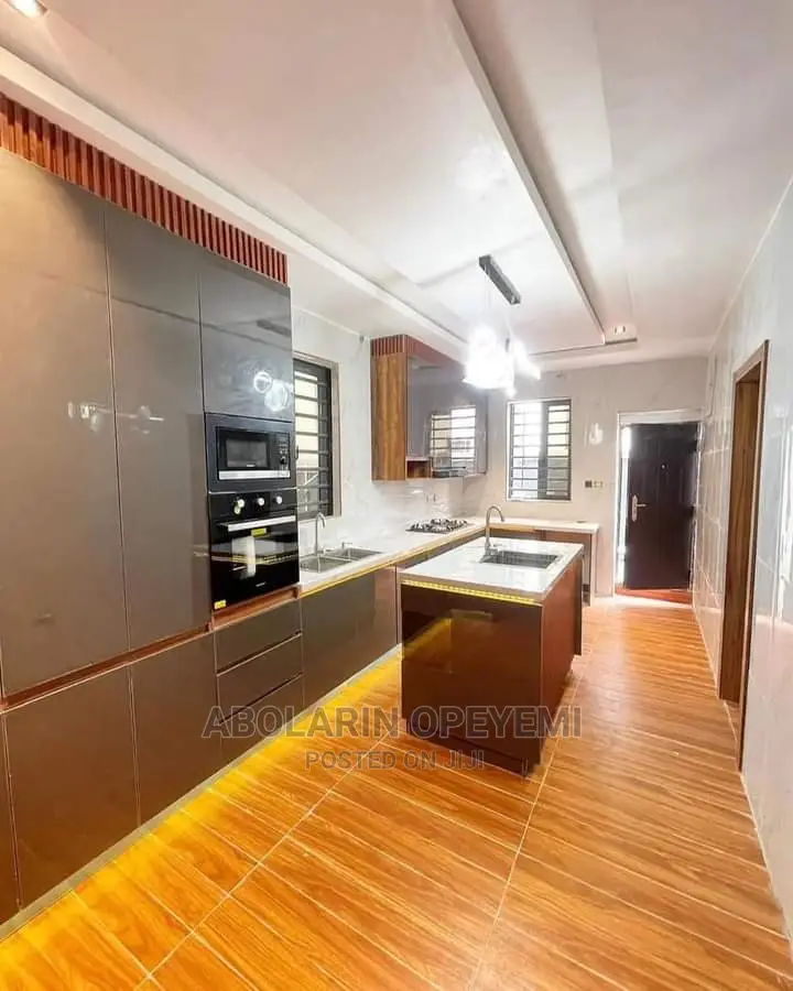 Furnished 5bdrm Duplex in Orchid Lekki for sale in Lekki Phase 1