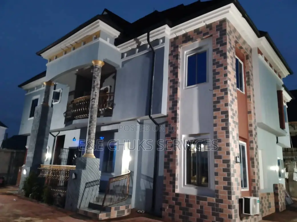 6bdrm Duplex in Obio-Akpor for sale in Obio-Akpor
