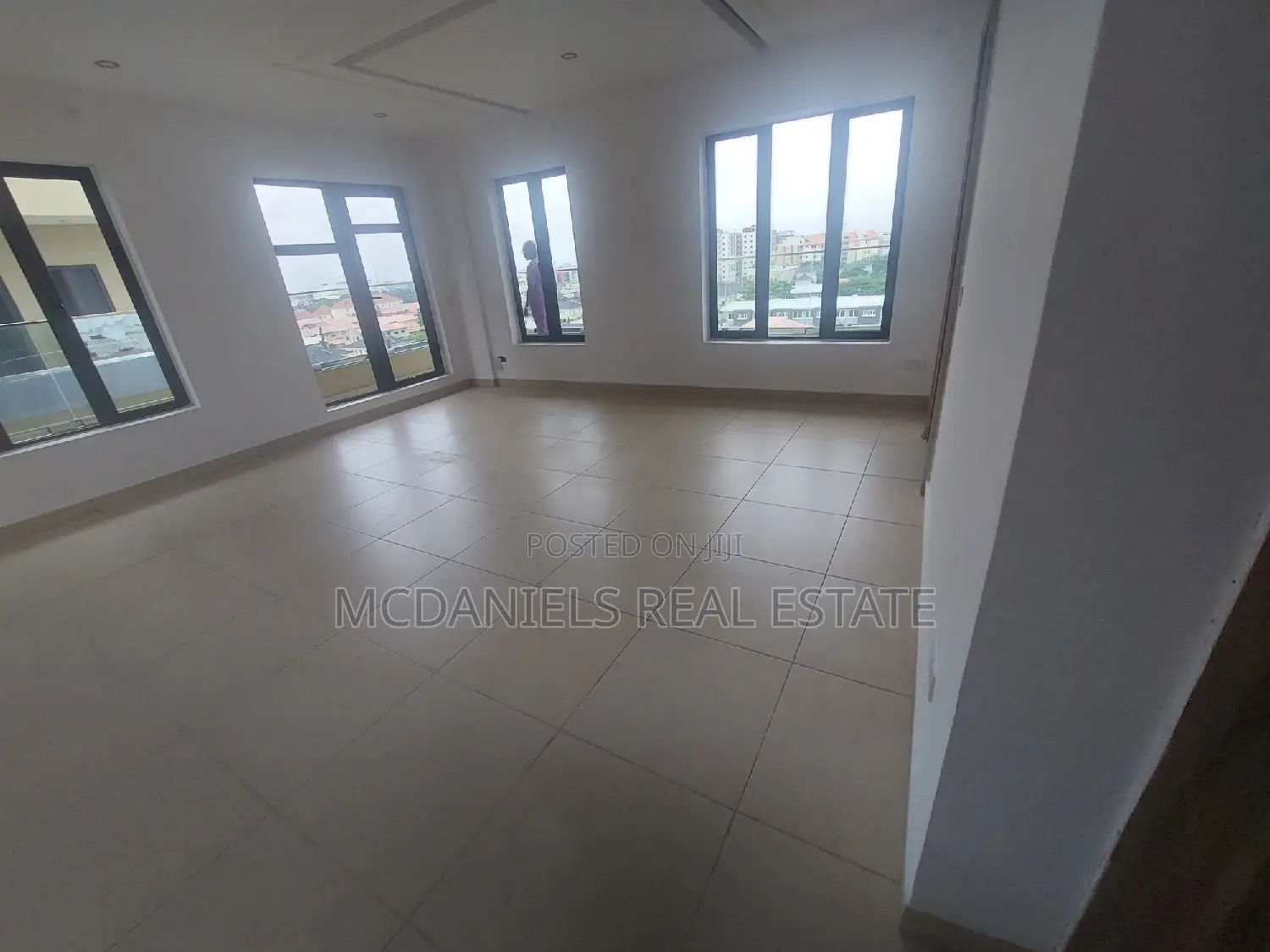 3bdrm Apartment in Oniru Estate, Victoria Island Extension for rent in Victoria Island Extension