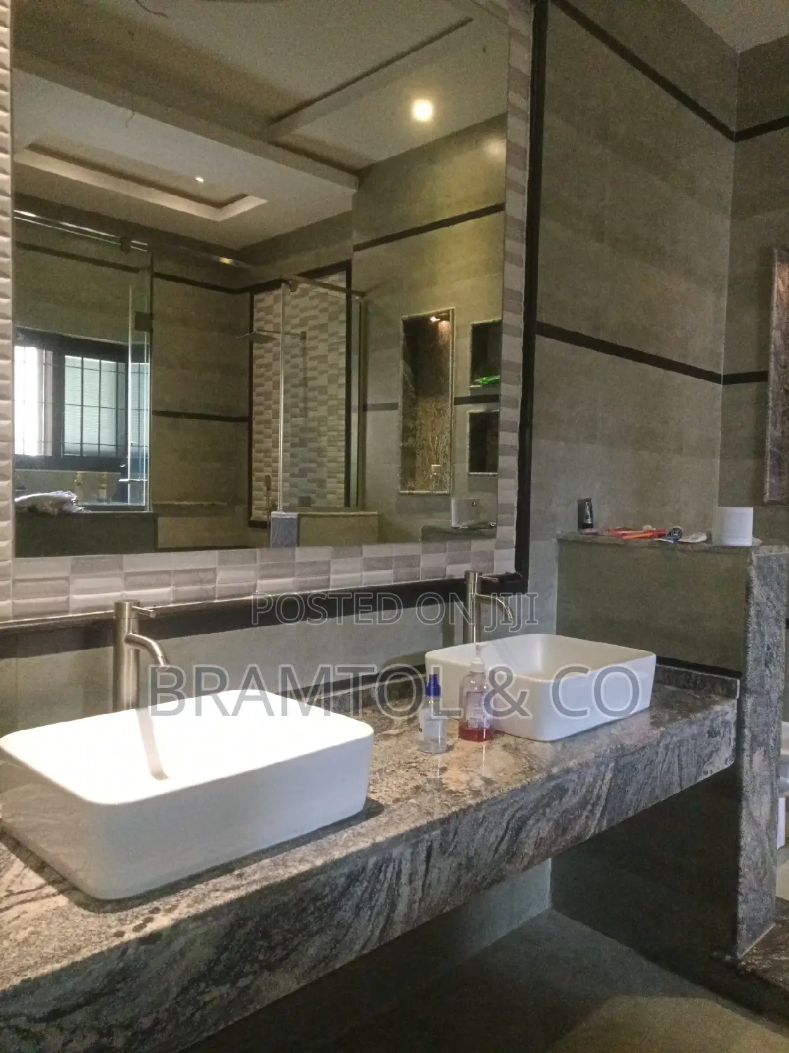 4bdrm Townhouse / Terrace in With Bq, Jahi for rent in Jahi