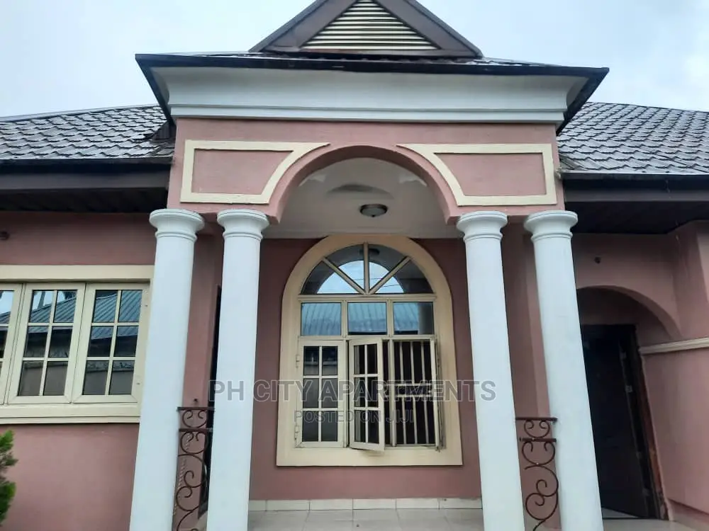4bdrm Duplex in Rumun, Port-Harcourt for rent in Port-Harcourt