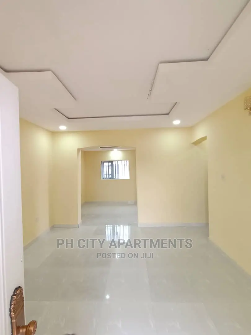 2bdrm Block of Flats in Agip Estate, Woji for rent in Woji