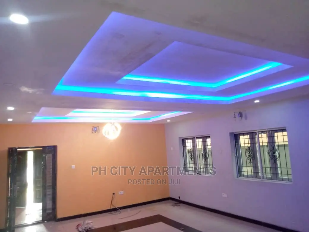 2bdrm Block of Flats in Agip Estate, Woji for rent in Woji