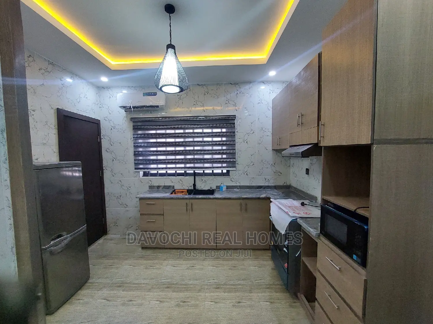 Furnished 1bdrm Block of Flats in Lekki Phase 2 for sale in Lekki