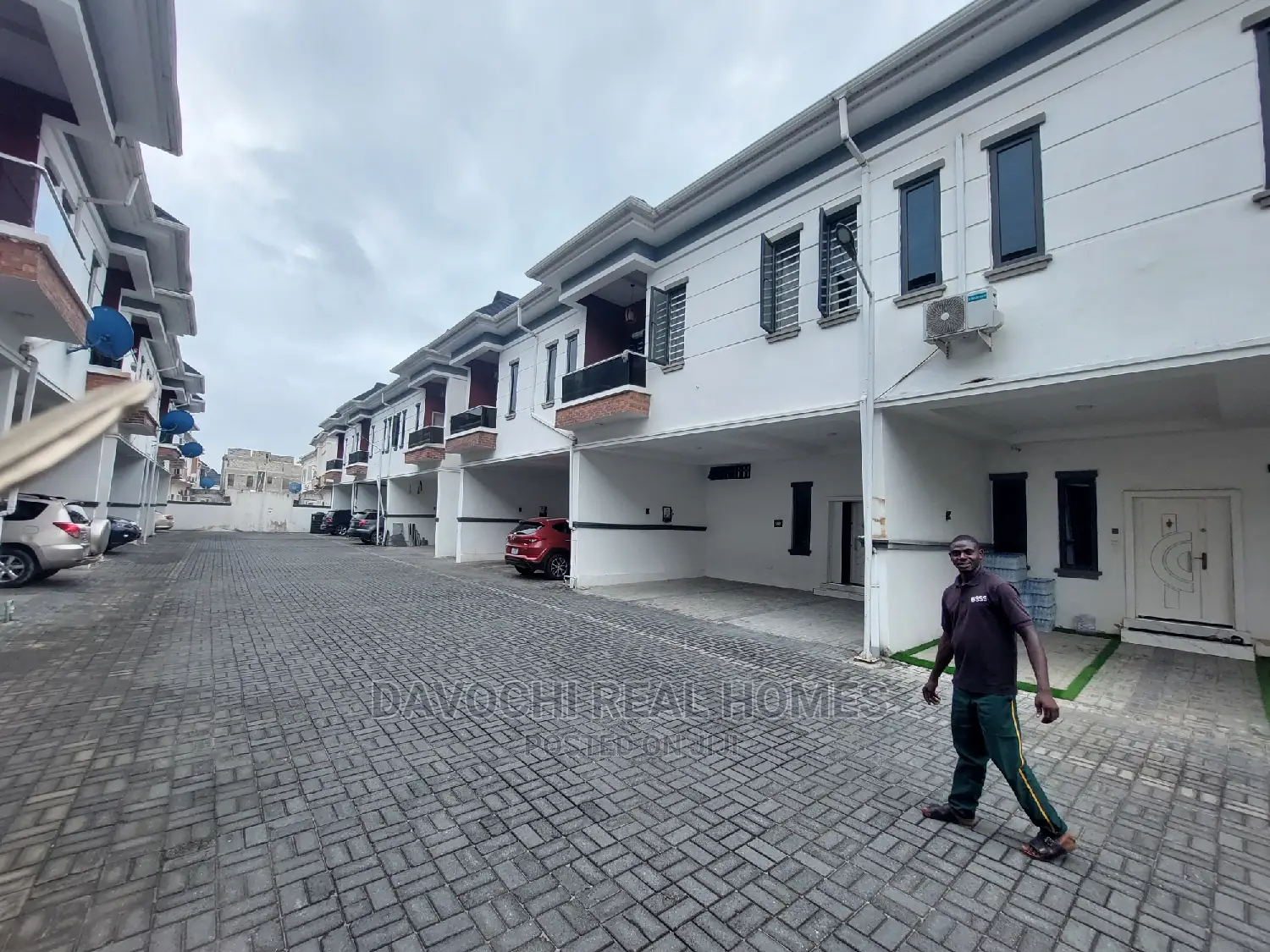 4bdrm Duplex in Chevron Second Toll, Lekki for rent in Lekki