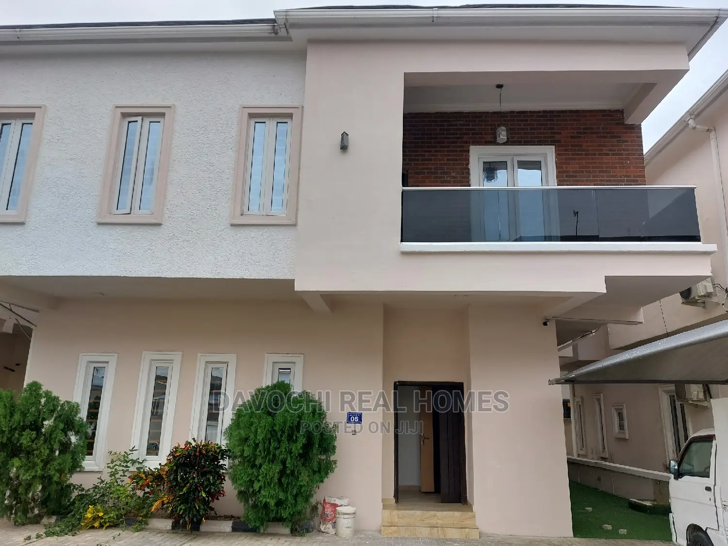 5bdrm Duplex in Chevron Second Toll, Lekki for rent in Lekki