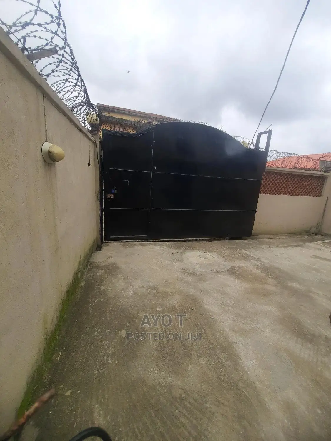 Furnished Studio Apartment in Bariga for rent in Bariga / Shomolu