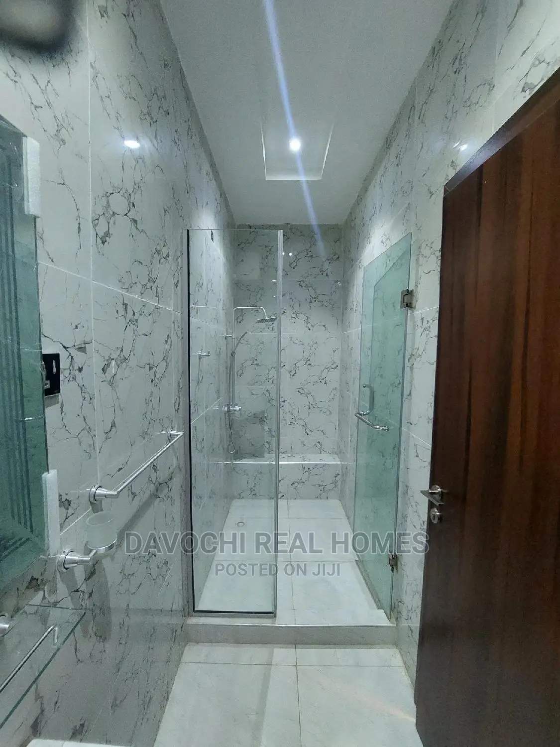 Furnished 1bdrm Block of Flats in Lekki Phase 2 for sale in Lekki