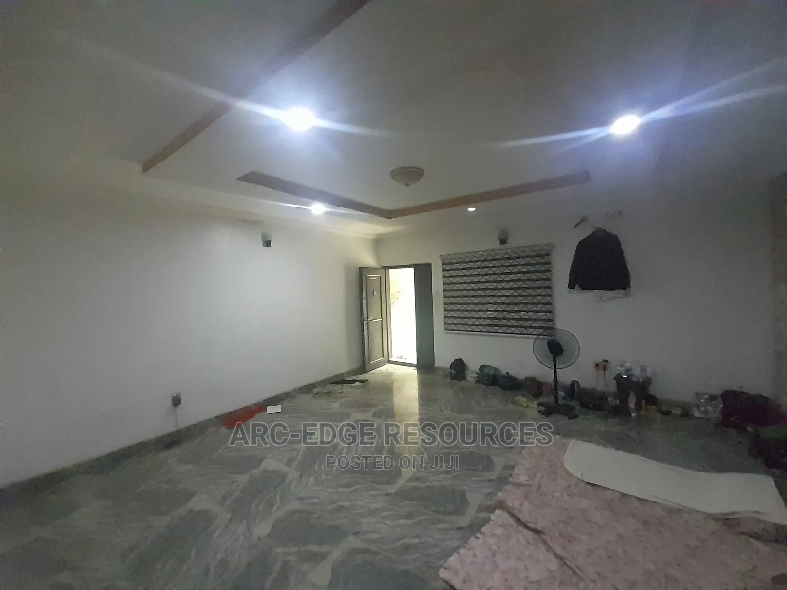 3bdrm Block of Flats in Ago Palace for sale in Ago Palace