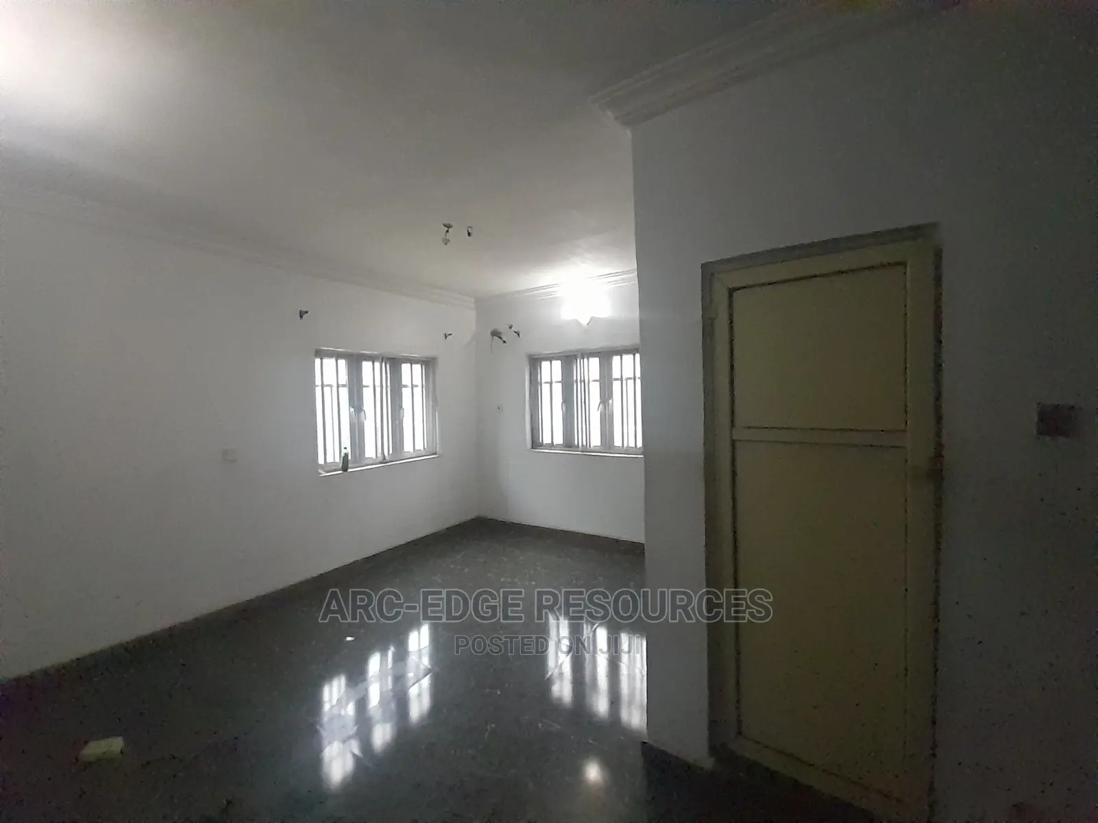 3bdrm Block of Flats in Ago Palace for sale in Ago Palace